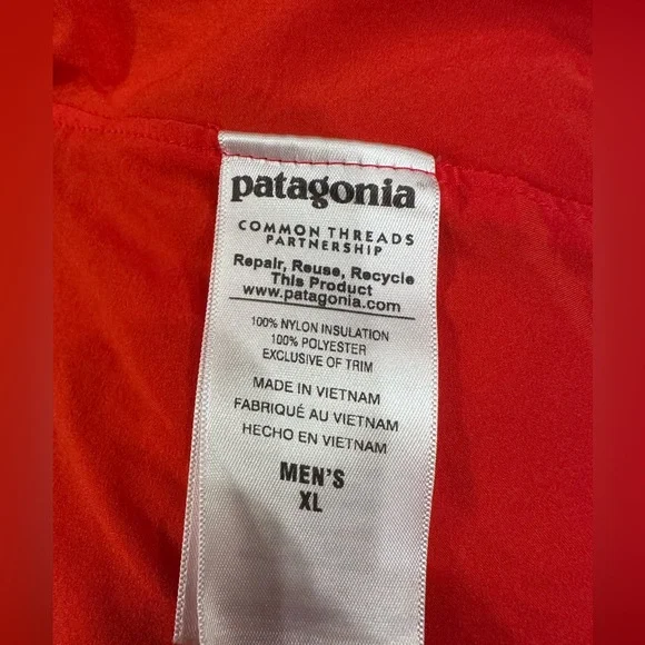 Patagonia Men's Navy and Red/Orange Vest - Picture 4 of 6